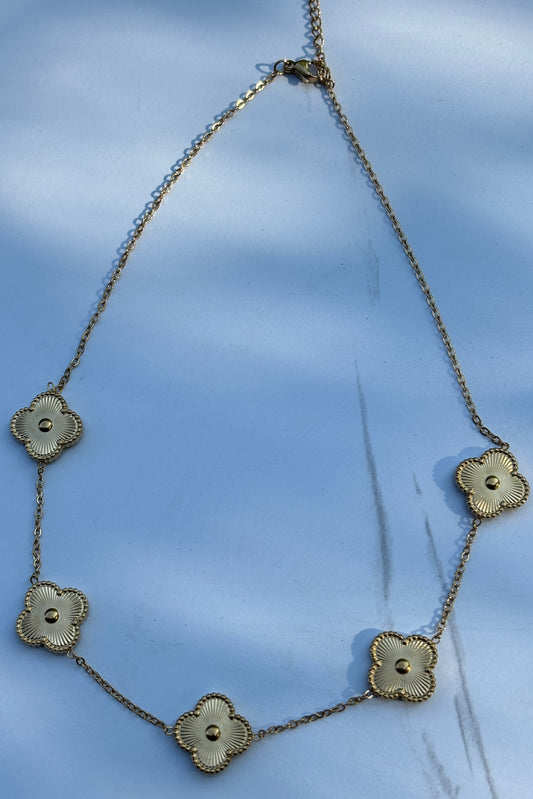 Clove necklace