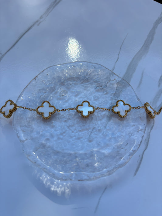 Clove bracelet